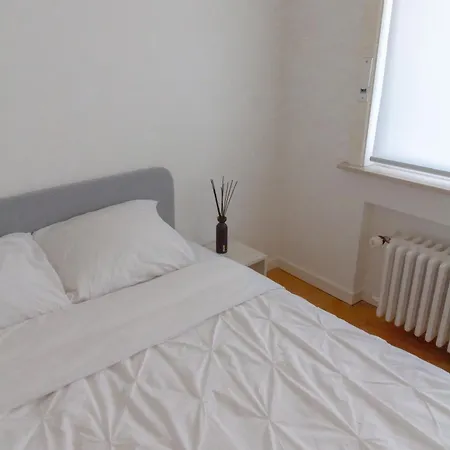 Apartment Moliere - Hue Connected *